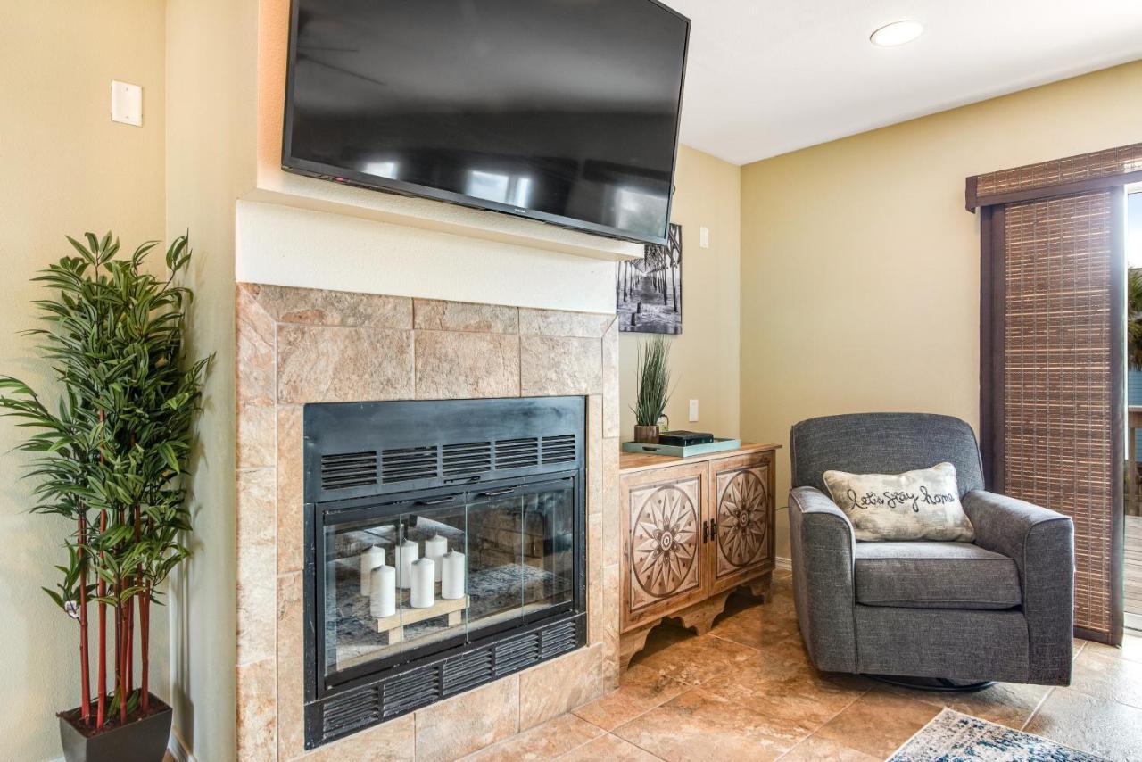 Sun And Sand Retreat Pensacola Beach Bagian luar foto